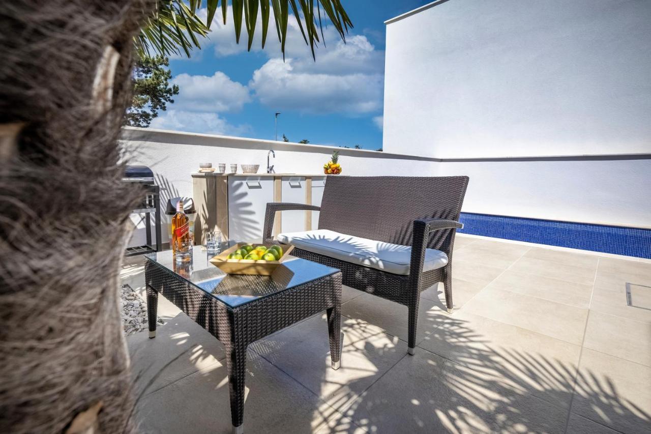 Adriatic Dream - Luxury Apartment & Private Pool Only For You ツリクヴェニツァ エクステリア 写真