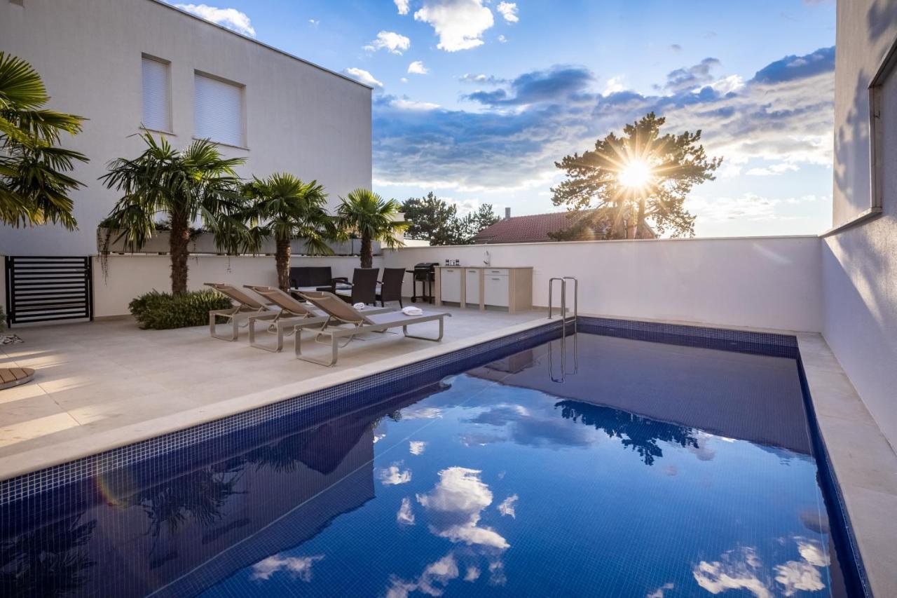 Adriatic Dream - Luxury Apartment & Private Pool Only For You ツリクヴェニツァ エクステリア 写真